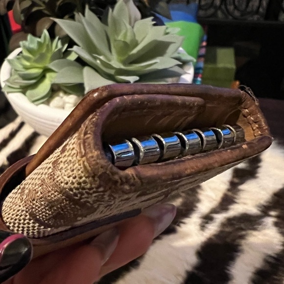 Authentic Gucci Key Holder - Picture 13 of 14